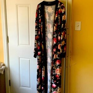 2 piece flower set long ankle length duster with matching straight leg  pants .